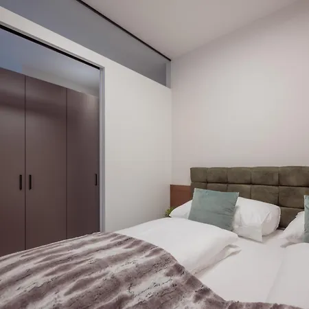 Gries Апартаменты *